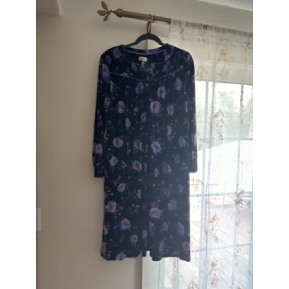 Aria Purple Floral Long Sleeve Nightgown Women’s Medium Soft Sleep Dress